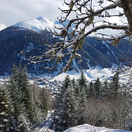 Апартаменты Stylish Penthouse Near Congress Center Wef *